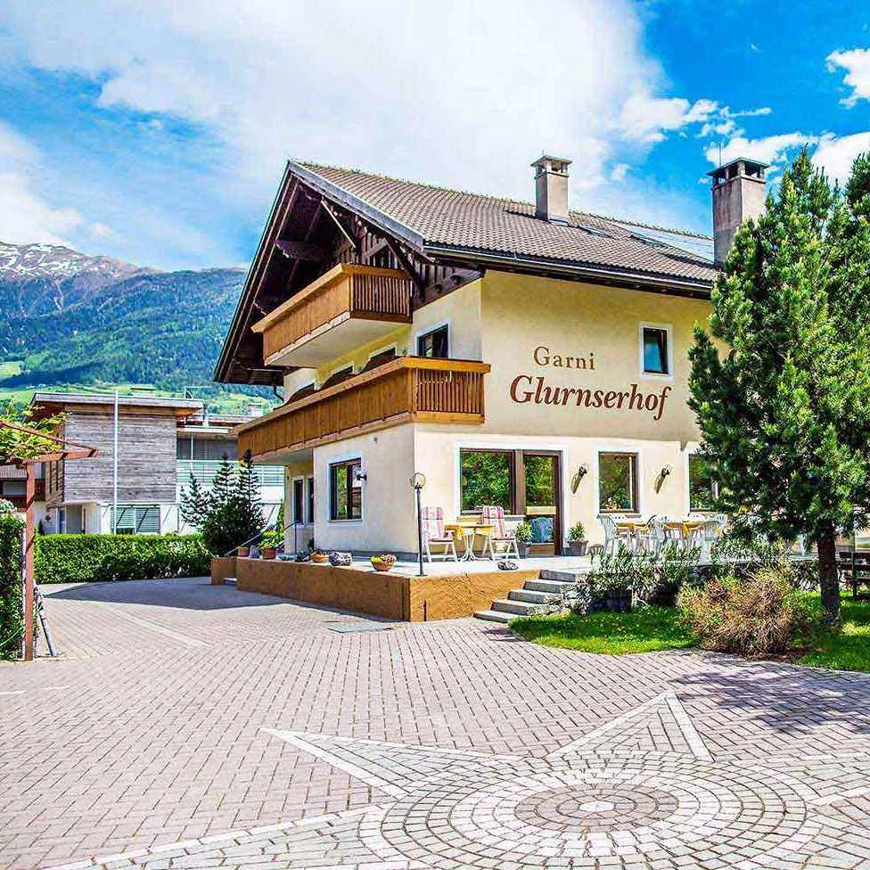 Unternehmen Garni Glurnserhof***