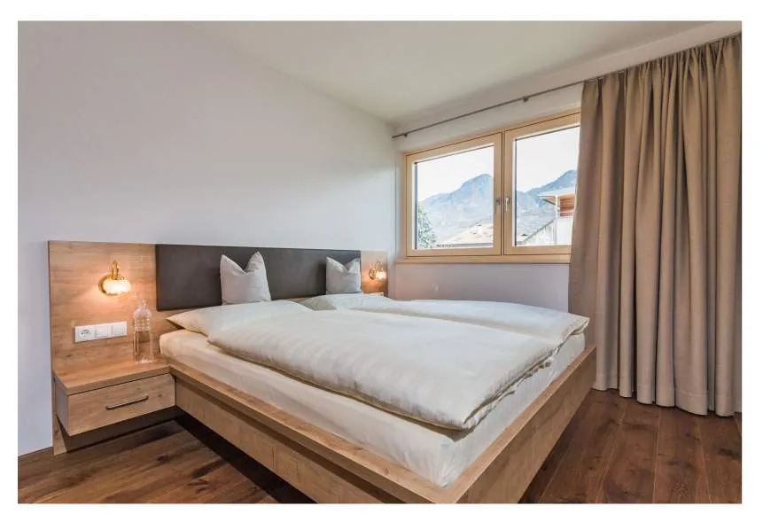 Galeriebild anichhof-fewo-kanzi-schlafzimmer2.jpg