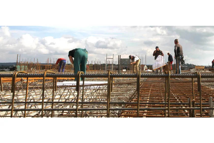 Galeriebild baugeschaeft-wolf-gmbh-auf-der-baustelle.png