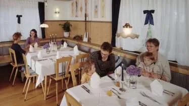 Unternehmen Hotel und Gasthof Hirschen - Inhaber: Rolf-Dietmar Moser