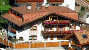 Unternehmen Sonnenparadies