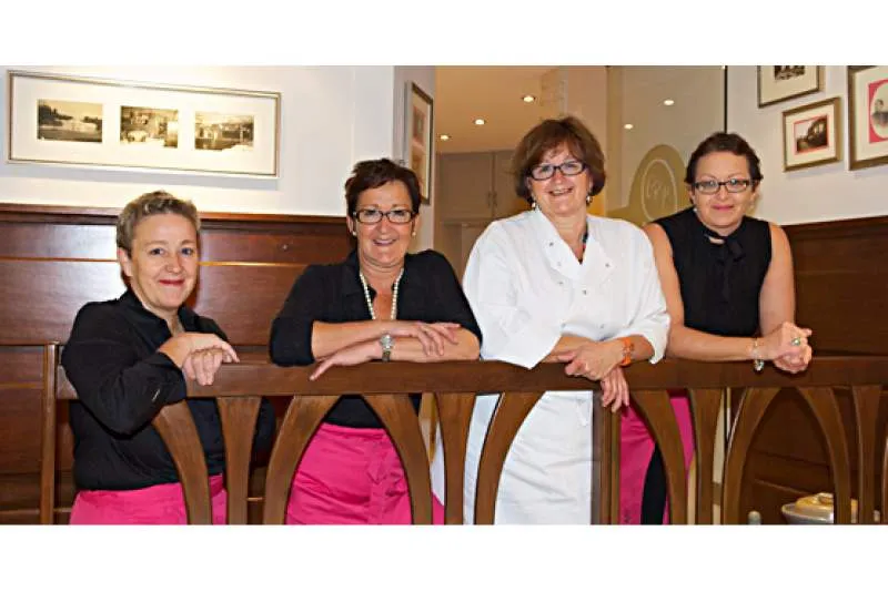 Galeriebild restaurant-bruels-team.jpg